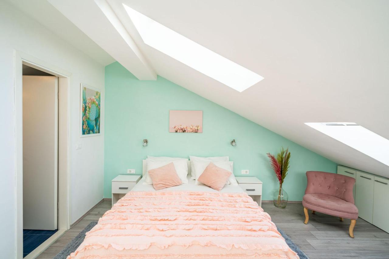 Ingrid Apartment *